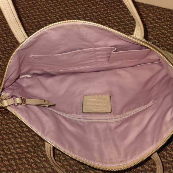 Coach - Picture 3 of 3